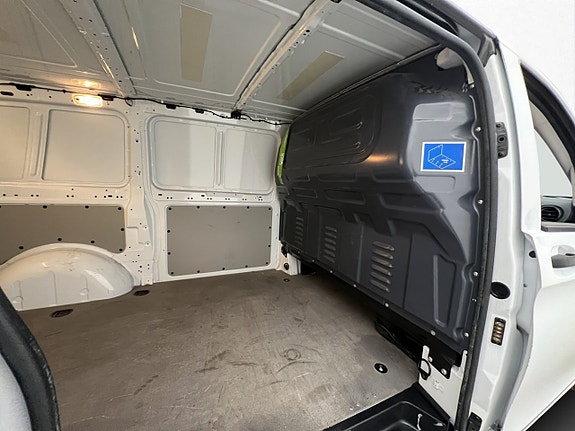 Mercedes-Benz Vito 108 13 of 30