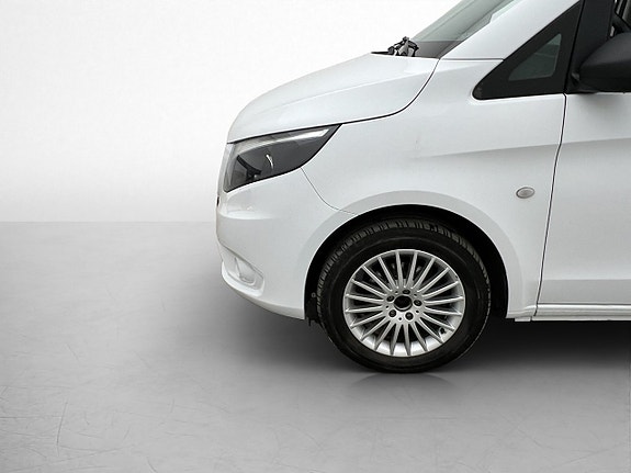 Mercedes-Benz Vito 108 28 of 30