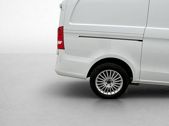 Mercedes-Benz Vito 108 30 of 30