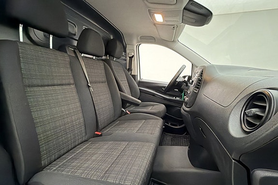 Mercedes-Benz Vito 108 25 of 30