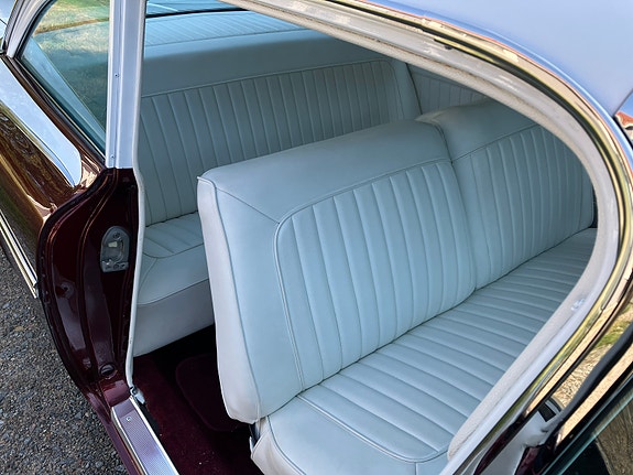 Chevrolet Bel Air 4 of 11