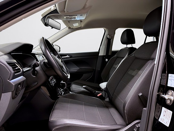Volkswagen T-Cross 8 of 14