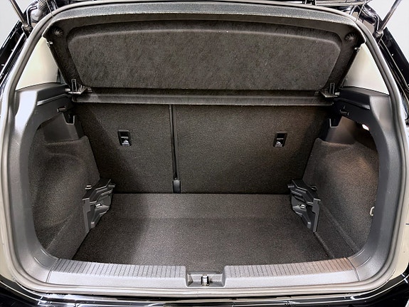 Volkswagen T-Cross 7 of 14