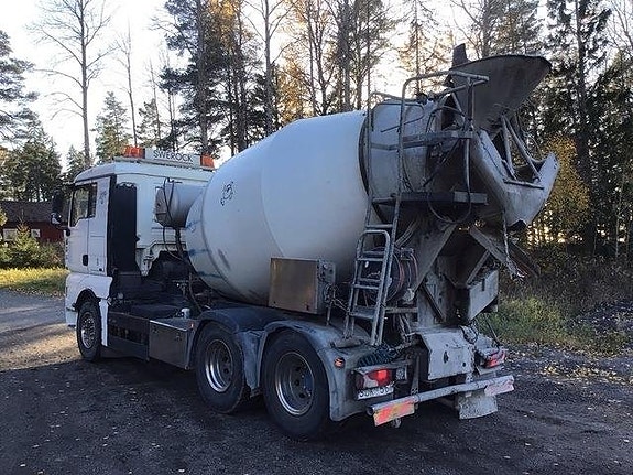 MAN TGA 28.390 2 of 24