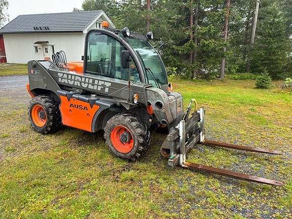 Teleskoplastare kompakt Ausa Taurulift T 204 H 3 of 6
