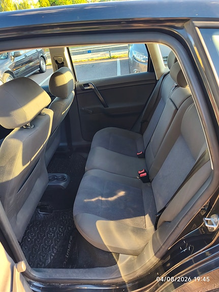 Volkswagen Polo 5 of 8