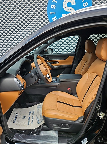 Mazda CX-80 4 of 29