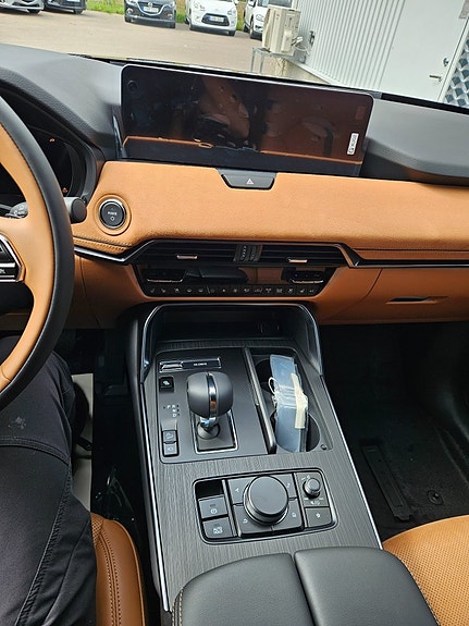 Mazda CX-80 8 of 29