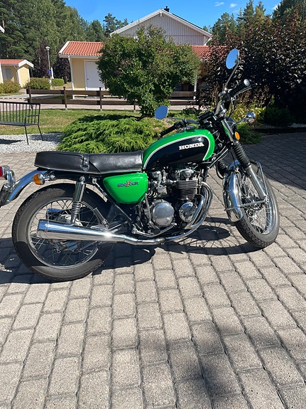 Honda CB500 Four 3 of 4