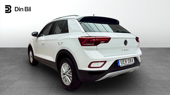 Volkswagen T-Roc 3 of 13