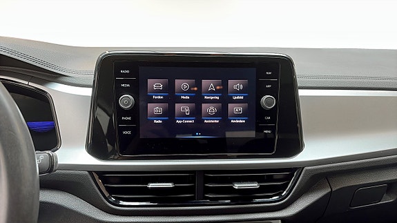 Volkswagen T-Roc 9 of 13