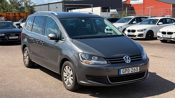 Volkswagen Sharan 3 of 30