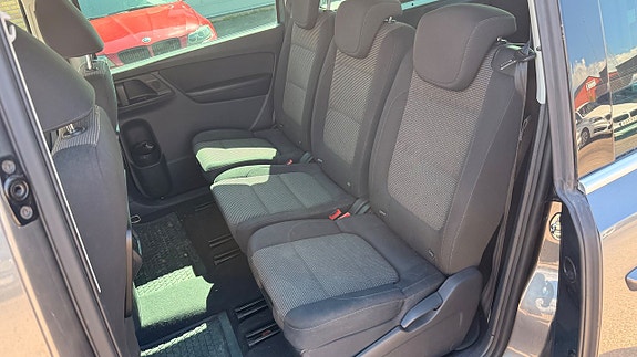 Volkswagen Sharan 23 of 30