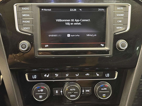 Volkswagen Passat Alltrack 20 of 27