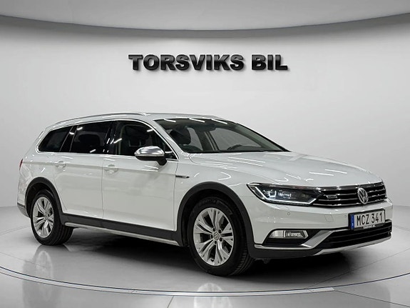 Volkswagen Passat Alltrack 8 of 27