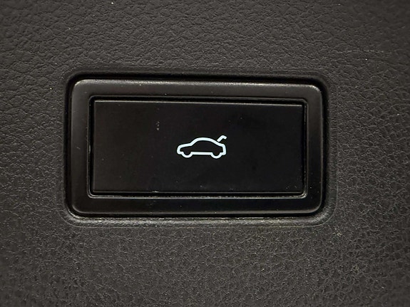 Volkswagen Passat Alltrack 22 of 27
