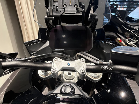 BMW S1000XR/3st väskor/Akrapovic/Chassisänkt 7 of 13