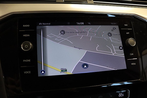 Volkswagen Passat Alltrack 11 of 17