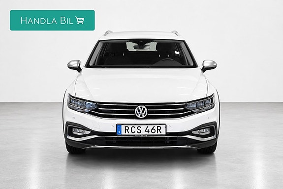 Volkswagen Passat Alltrack 3 of 17