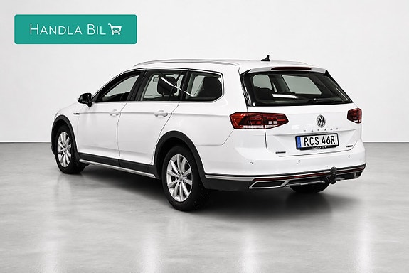 Volkswagen Passat Alltrack 7 of 17