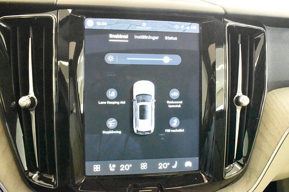 Volvo XC60 23 of 25