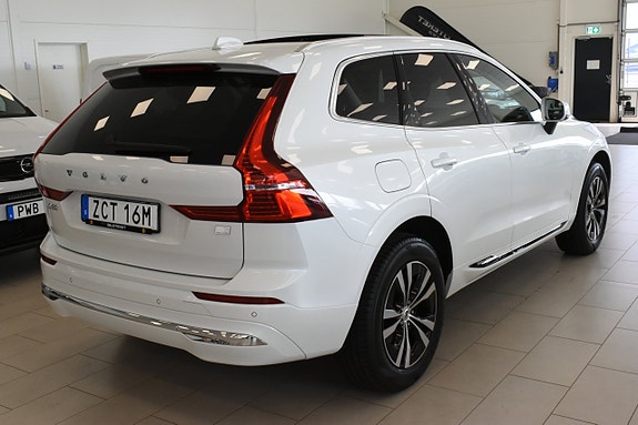 Volvo XC60 4 of 25