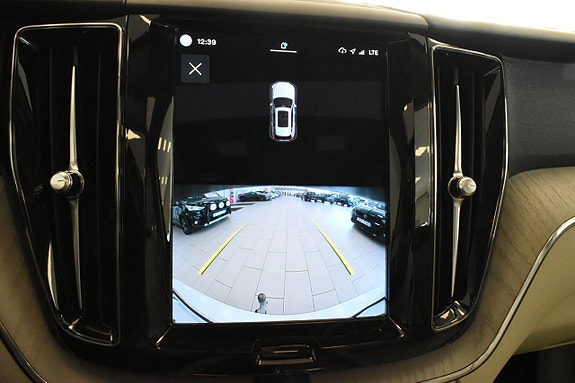 Volvo XC60 25 of 25