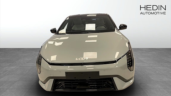 Kia EV4 2 of 12