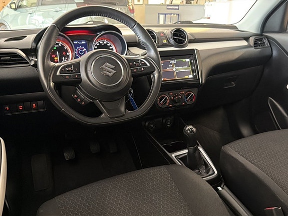 Suzuki Swift 11 of 14