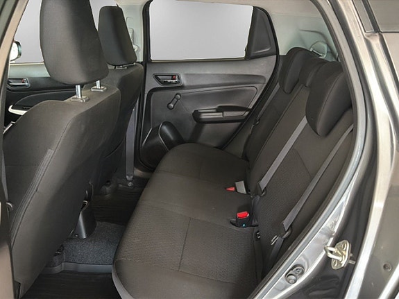 Suzuki Swift 9 of 14