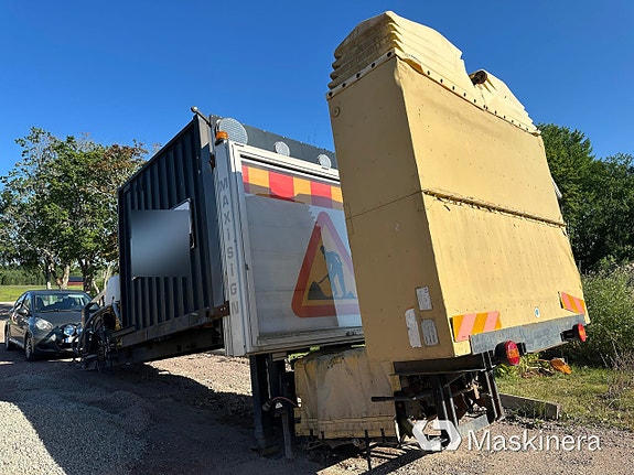 Lastväxlarflak med TMA-skydd & Container 13 of 24