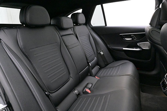 Mercedes-Benz C300 20 of 27
