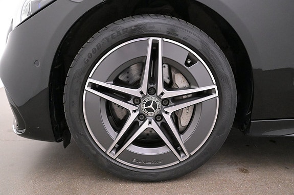 Mercedes-Benz C300 27 of 27