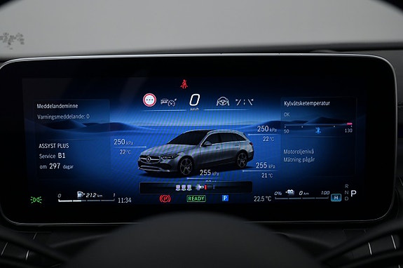 Mercedes-Benz C300 10 of 27