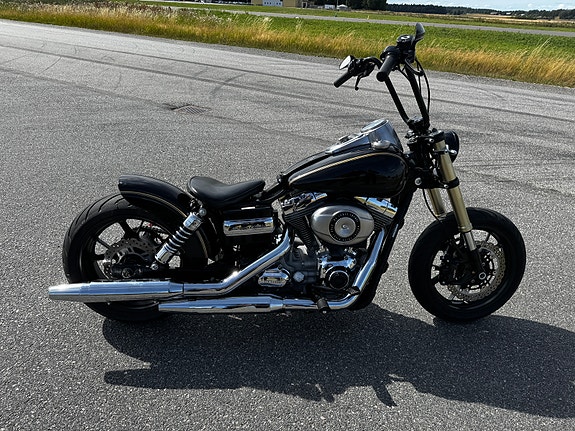 Harley-Davidson Super Glide Custom 2 of 11