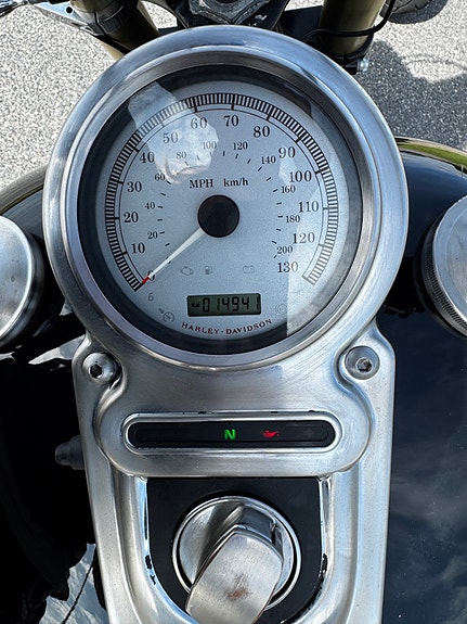 Harley-Davidson Super Glide Custom 5 of 11