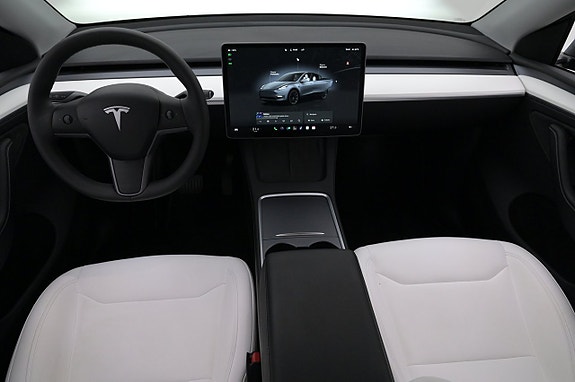 Tesla Model Y 6 of 27