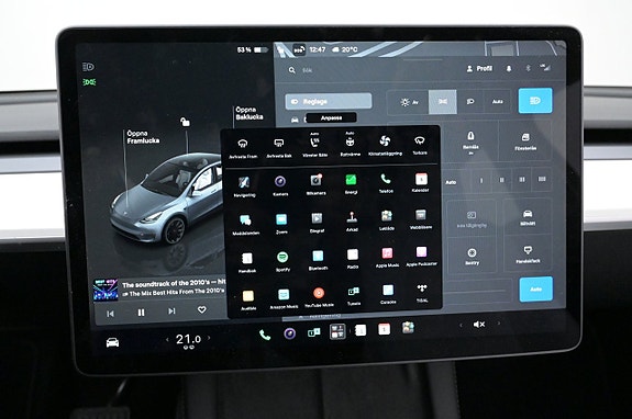 Tesla Model Y 22 of 27