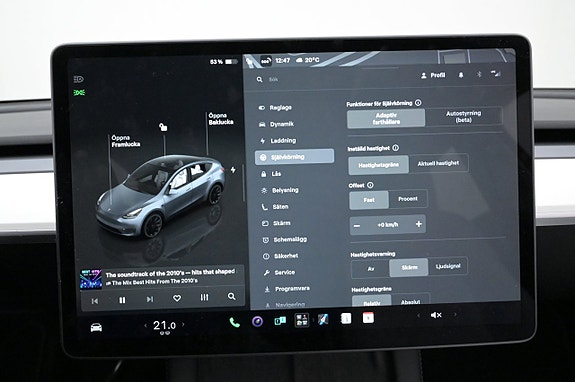 Tesla Model Y 15 of 27