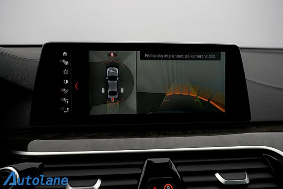 BMW M550i 24 of 30