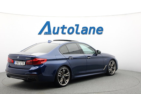 BMW M550i 8 of 30