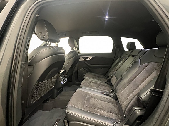 Audi SQ7 20 of 30