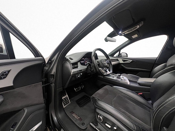 Audi SQ7 13 of 30