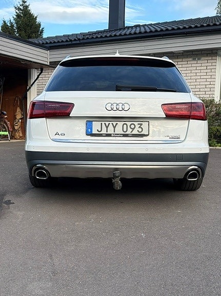 Audi A6 allroad 4 of 5