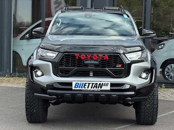 Toyota HiLux 5 of 25