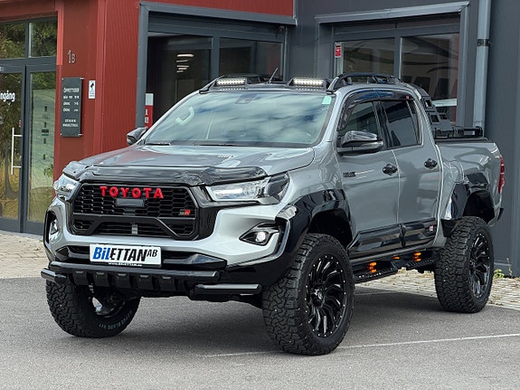 Toyota HiLux 6 of 25