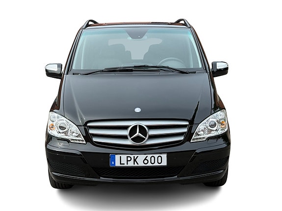 Mercedes-Benz Viano 2 of 15
