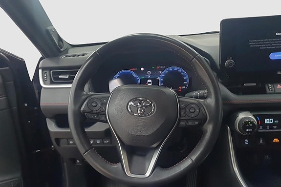 Toyota RAV4 10 of 11