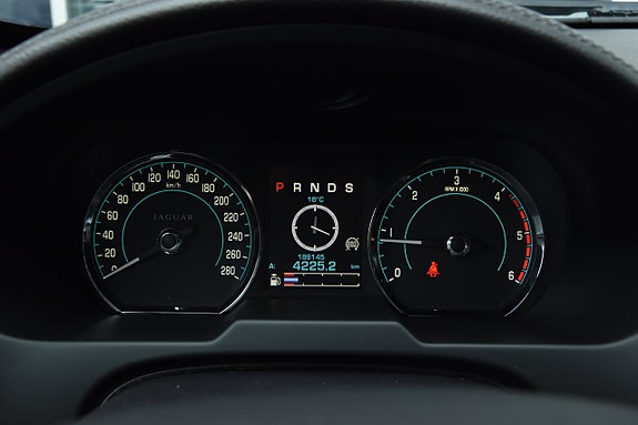 Jaguar XF 21 of 21