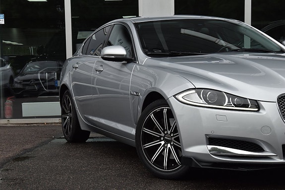 Jaguar XF 4 of 21